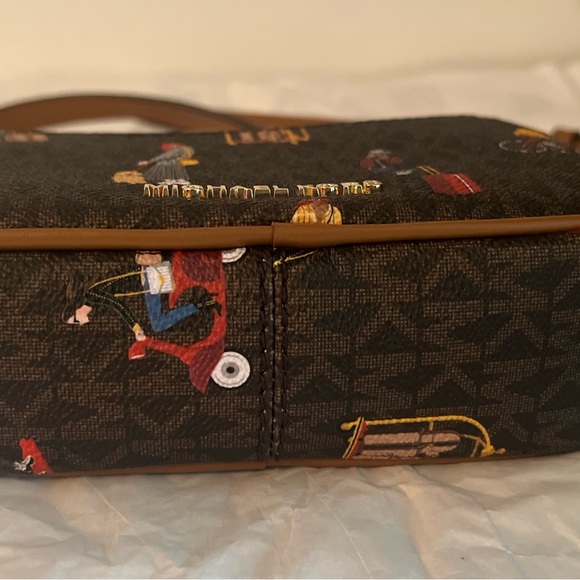 Michael Kors Camera belt bag crossbody - Picture 6 of 14